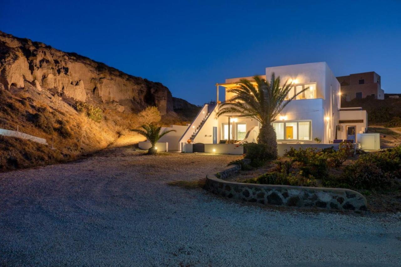 Peaceful Seafront Retreat In Santorini -Sonus Mare Beach Houses Vourvoulos Exterior photo